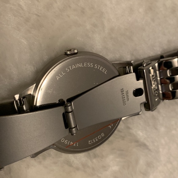 NEW FOSSIL WATCH - Picture 6 of 7